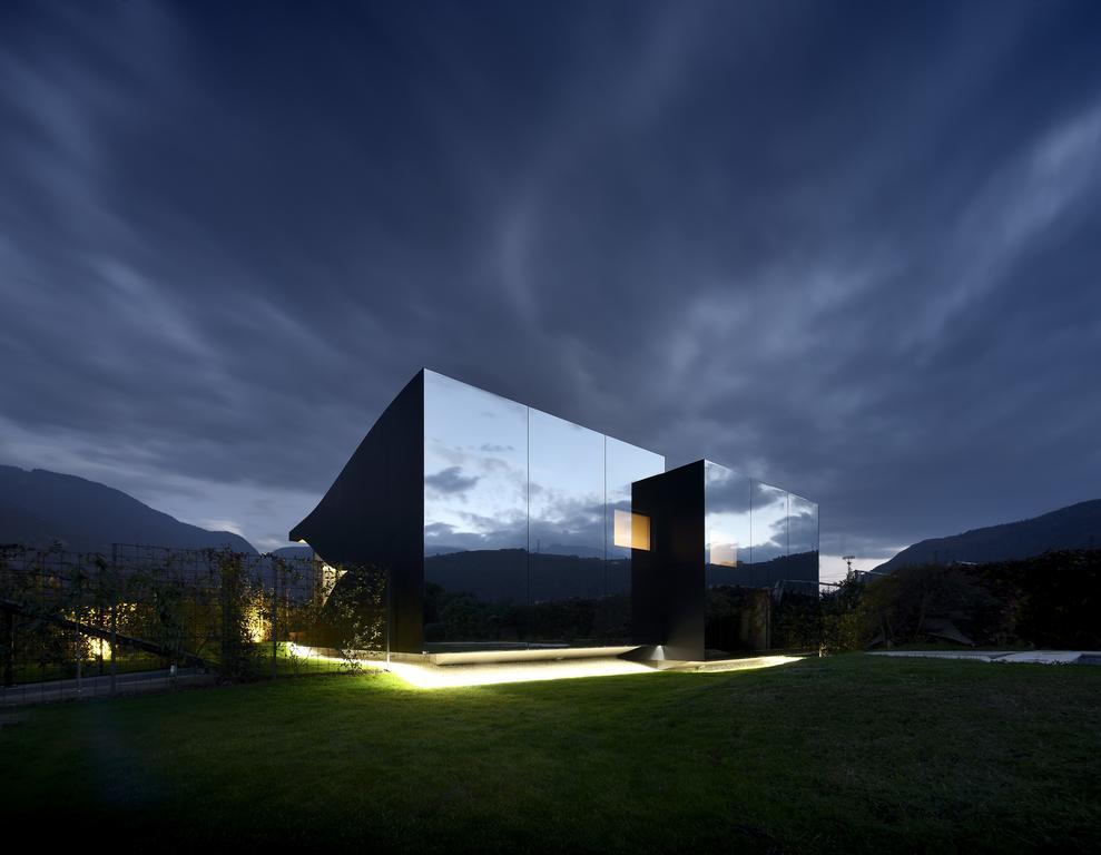 Mirror Bolzano